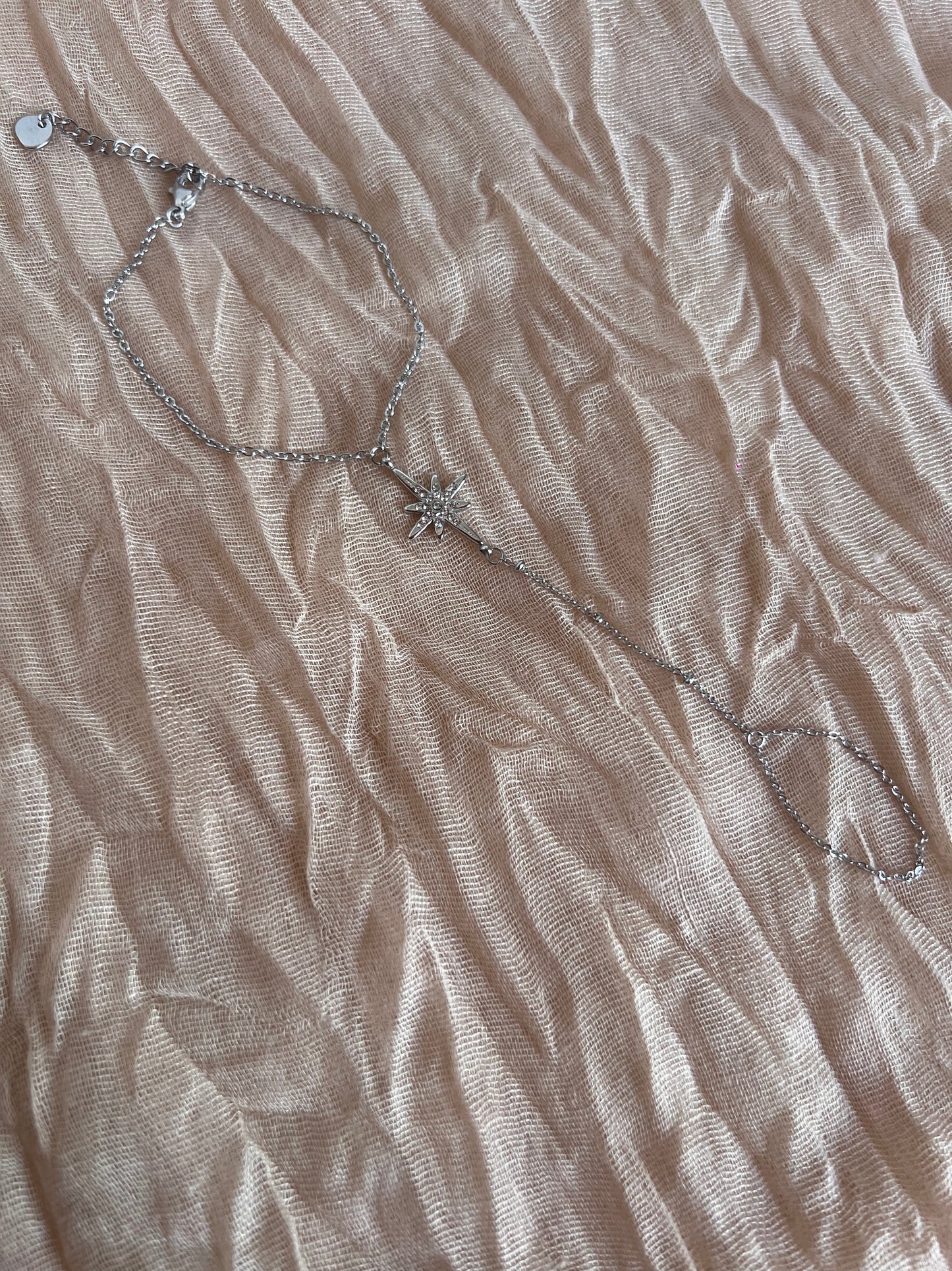 Bijoux de mains