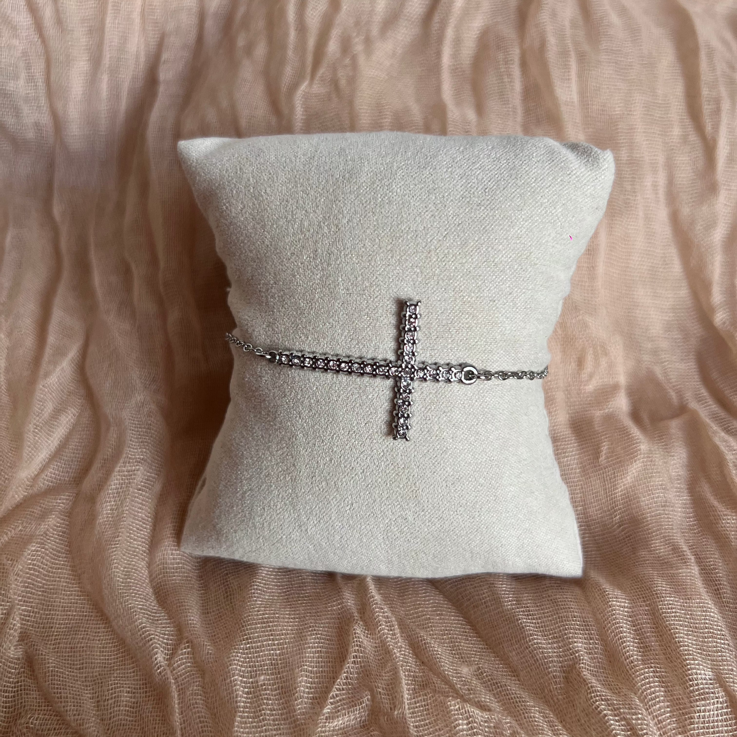 Bracelet croix strass