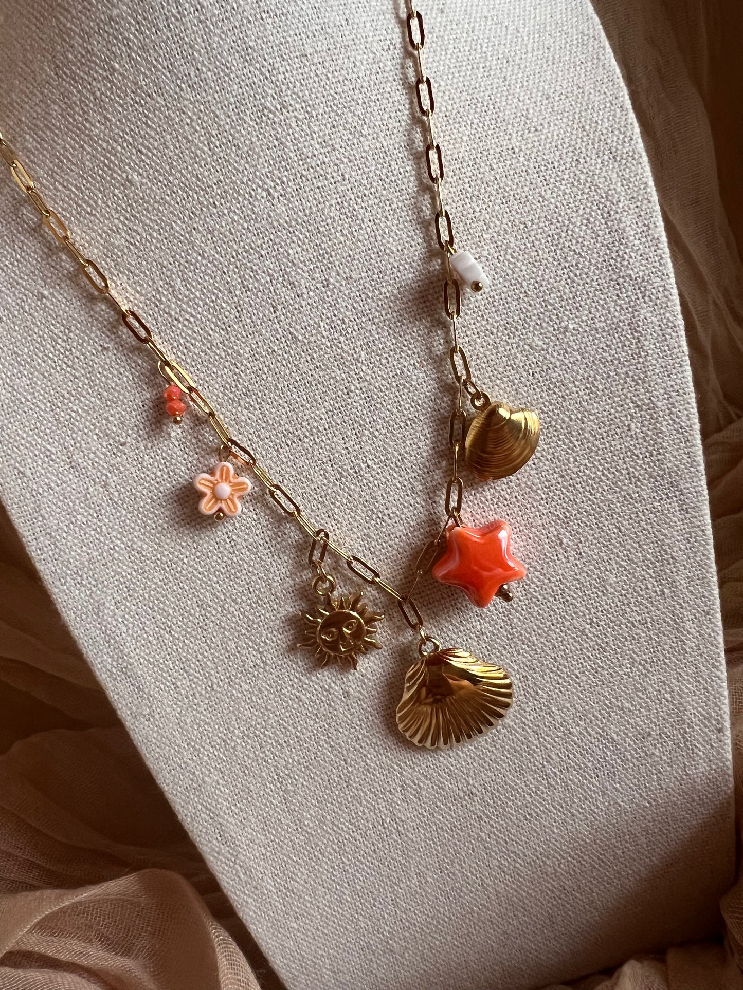 Collier Breloque Coquillage Orange