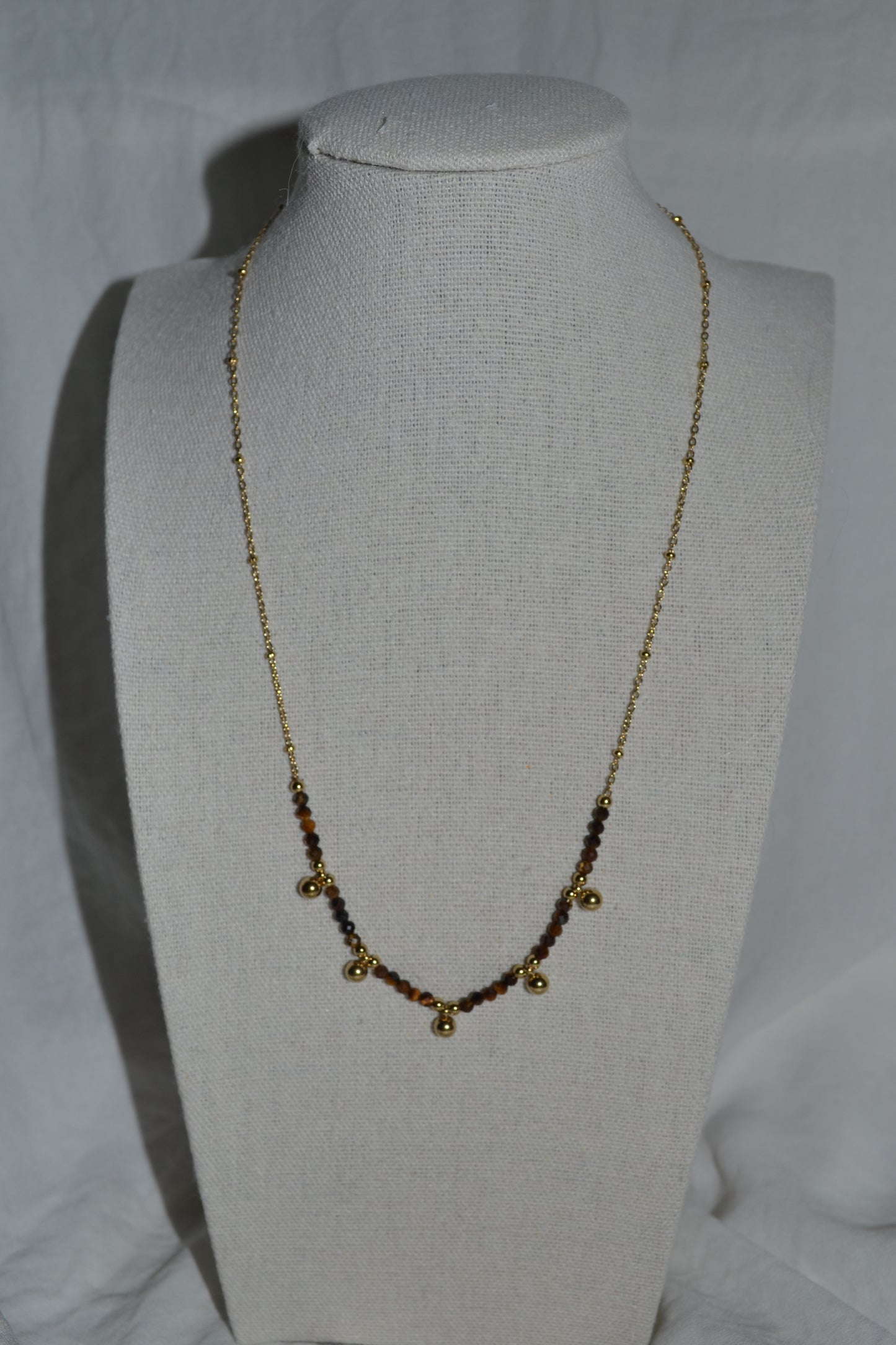 Collier Chaîne Dorée Pendentif Pierre Lapis Lazuli ou Oeil de Tigre